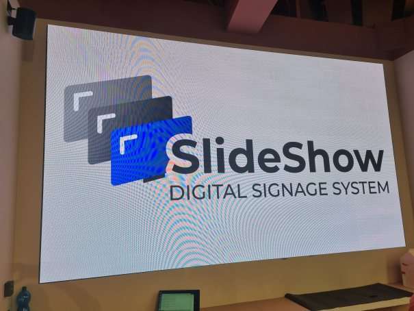 LED wall driven by SlideShow and TB40